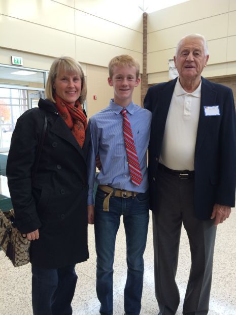 Middle school students honor local veterans